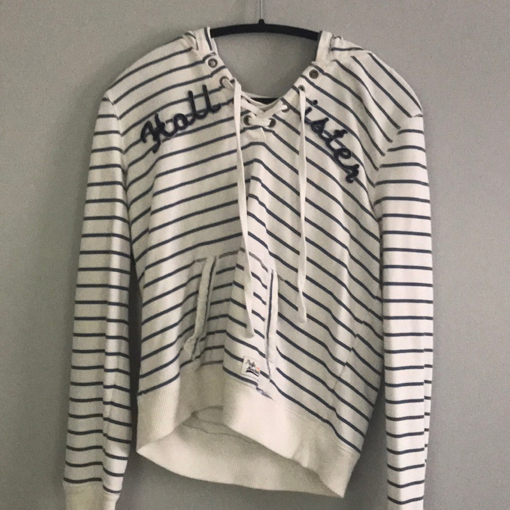 hollister tie neck hoodie